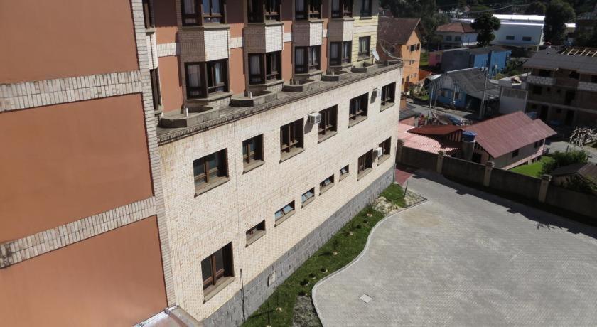 Hotel Serra Nevada Канела Екстериор снимка