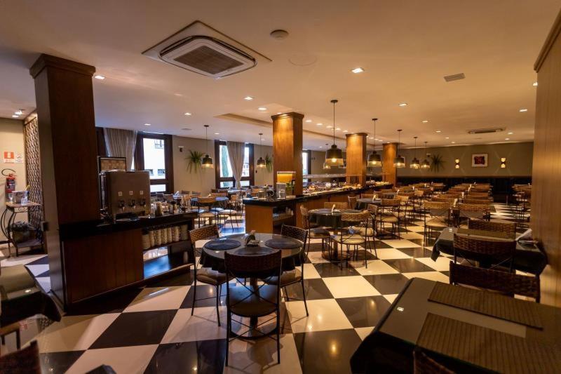 Hotel Serra Nevada Канела Екстериор снимка