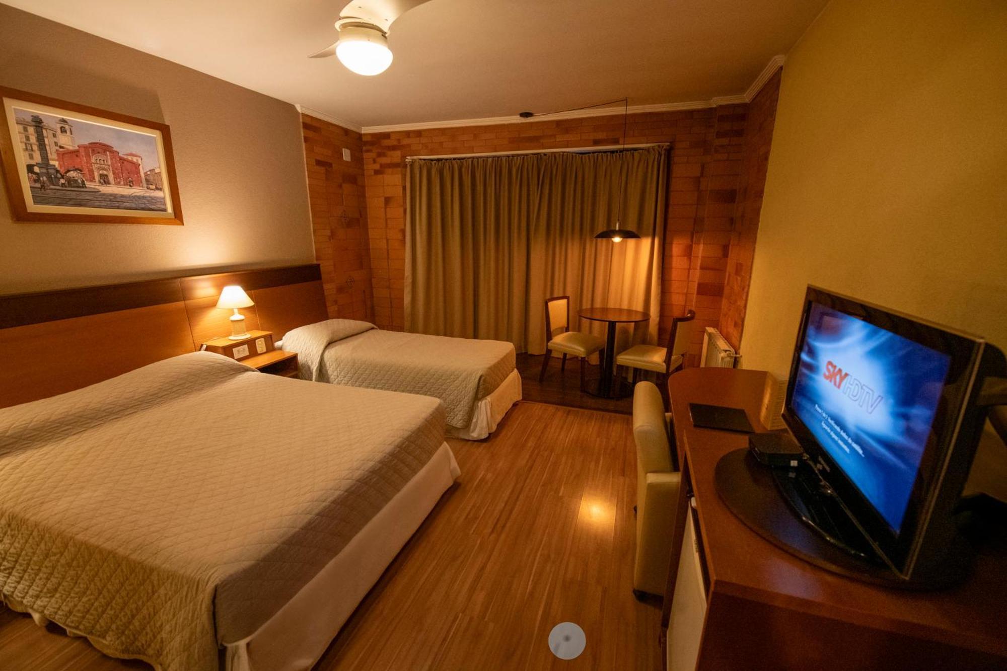 Hotel Serra Nevada Канела Екстериор снимка