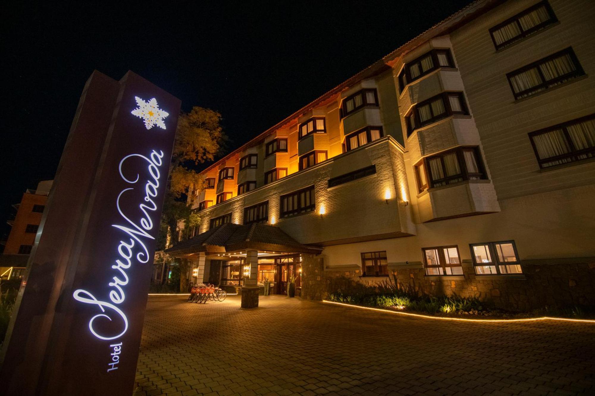 Hotel Serra Nevada Канела Екстериор снимка